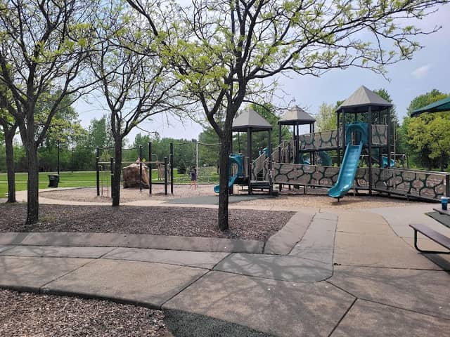Brookview Park - Image 2