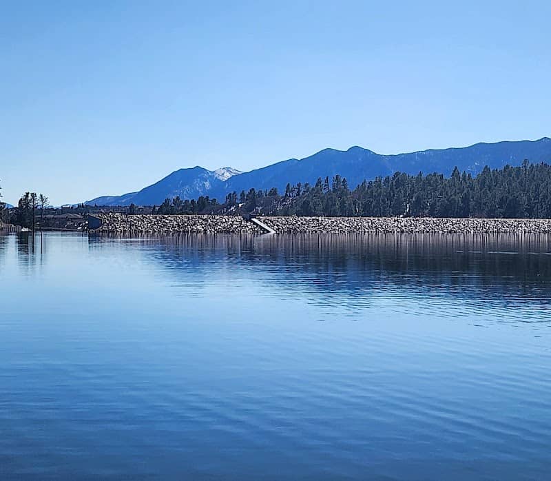 Monument lake - Image 1