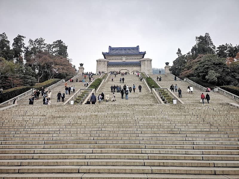 Sun Yat-sen Mausoleum-Heyuan - Image 1