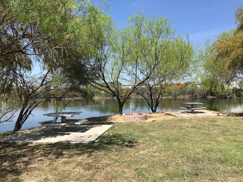 Robert Muller Park - Image 2