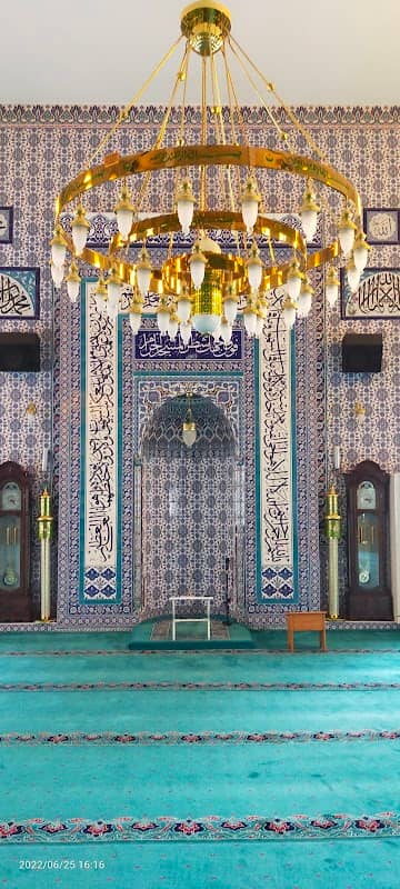 Hacı Zeynep Camii - Image 1