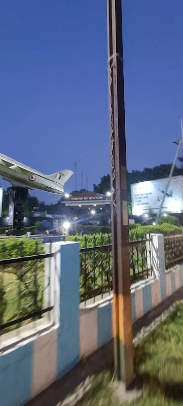 Aircraft Statue - Image 1