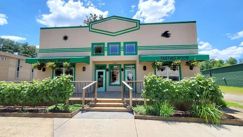 FernCrest Winery Tasting Room - Image 1