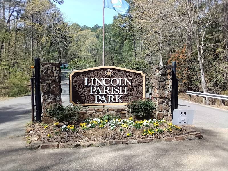Lincoln Parish Park - Image 2