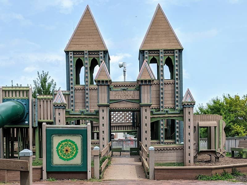 Schranz Memorial Park - Image 1
