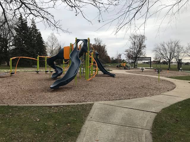 Cachey Park - Image 1