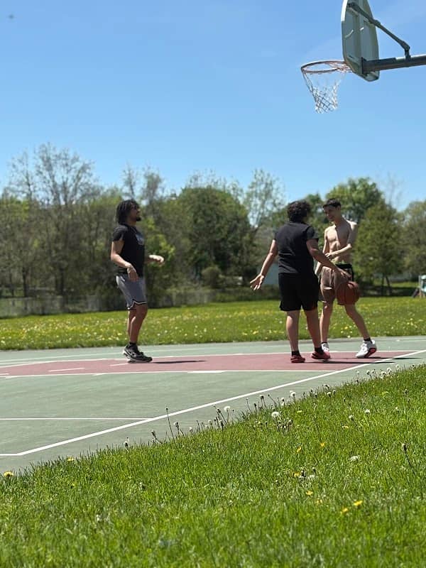 Nieder Park - Image 1