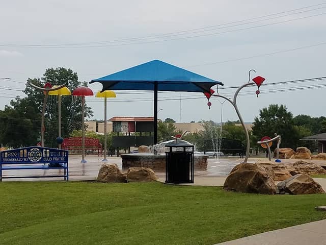 Claremore Splash Pad - Image 1