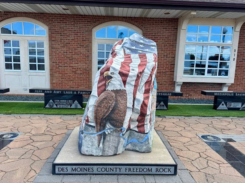 Des Moines County Freedom Rock, Mediapolis IA - Image 2