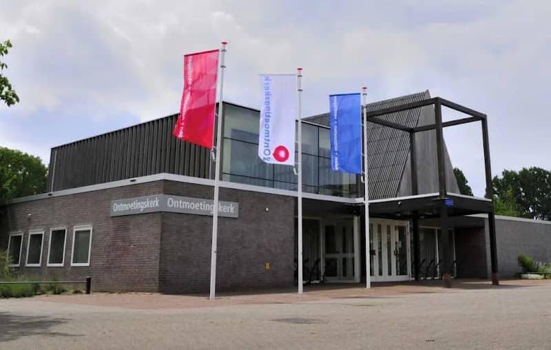 Parkeerplaats Ontmoetingskerk - Image 1