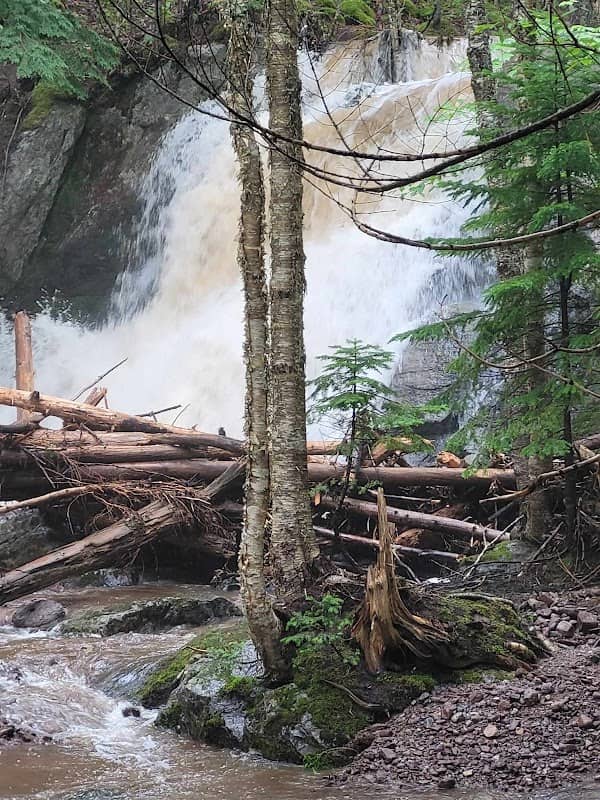 Logan Glen Falls - Image 2