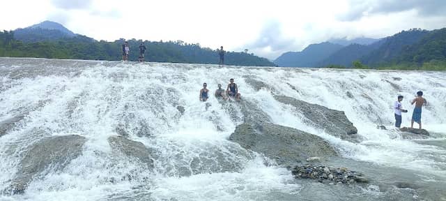 Daragaon Picnic Spot - Image 1