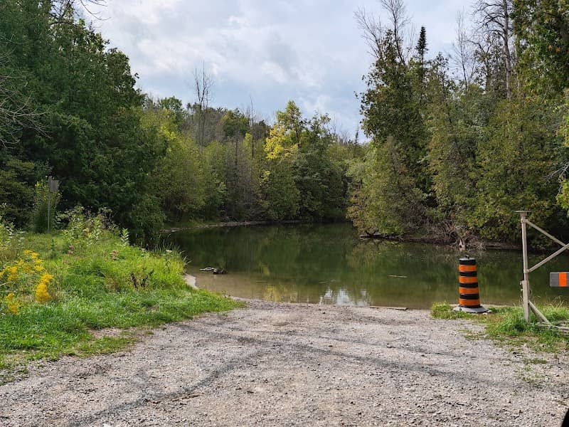 kayak launch - Image 1