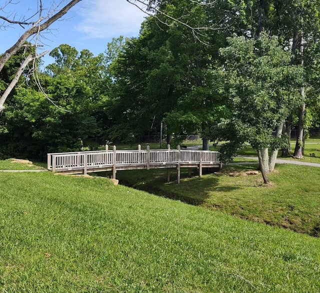 Jeffersonville Community Center - Image 1