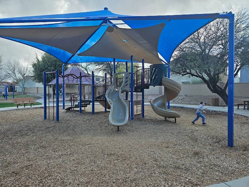 Parque Del Lago - Image 2