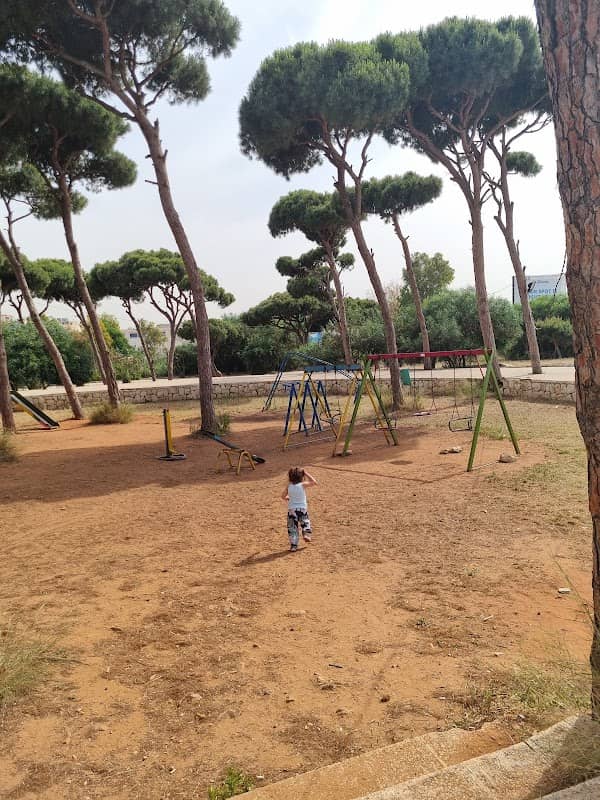 حديقة الشويفات Al-Showeifat Park - Image 1