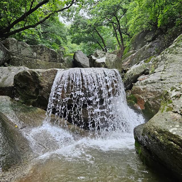 장흥계곡 부채폭포 - Image 1