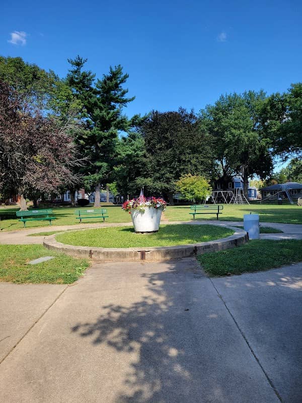 East Park - Image 1