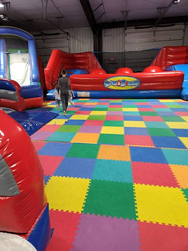 Bounce Around Inflatables - Image 1
