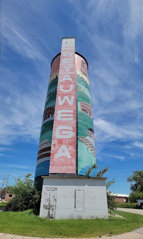 Weyauwega Historical Silo Mural - Image 2