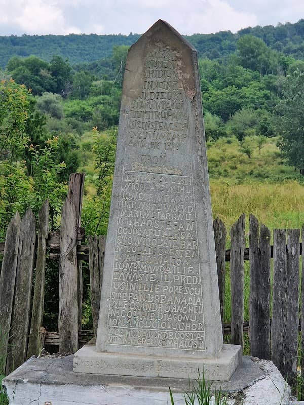 Monumentul Eroilor comunei Crăpăturile - I razboi mondial - Image 2