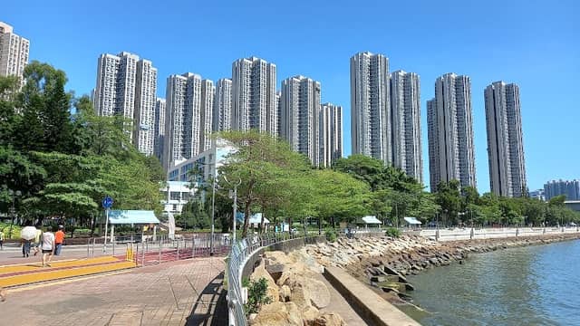 Tsuen Wan Riviera Park - Image 1