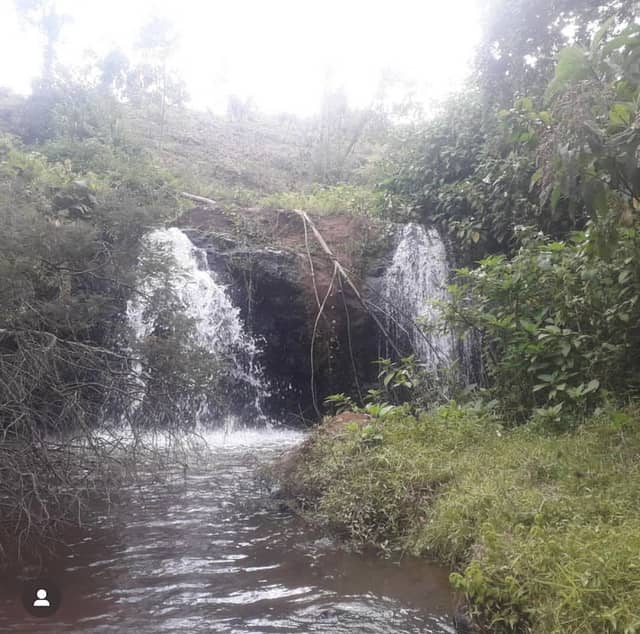 Kiamaina Waterfall - Image 1
