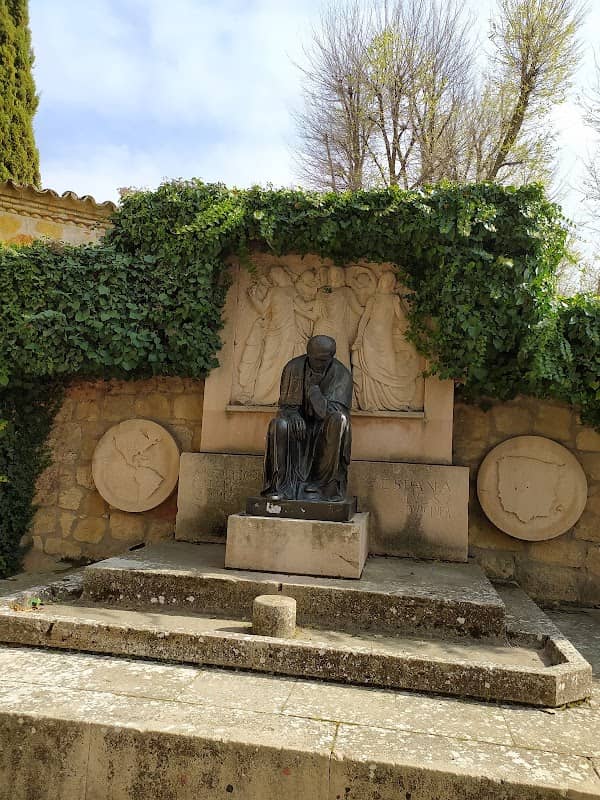 Monumento a Don Quijote y Dulcinea - Image 2