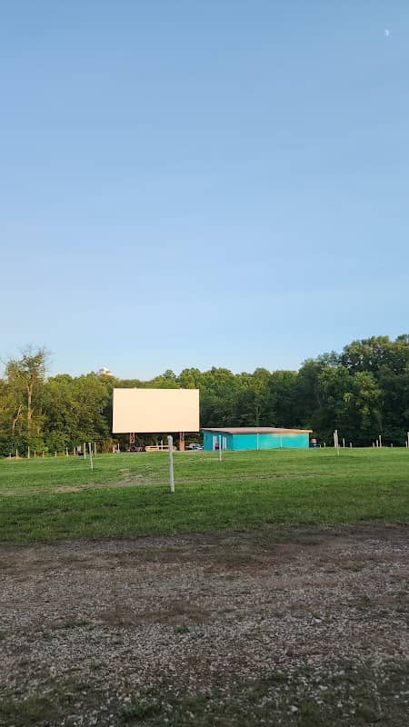 Jungle Drive In Theatre - Image 2