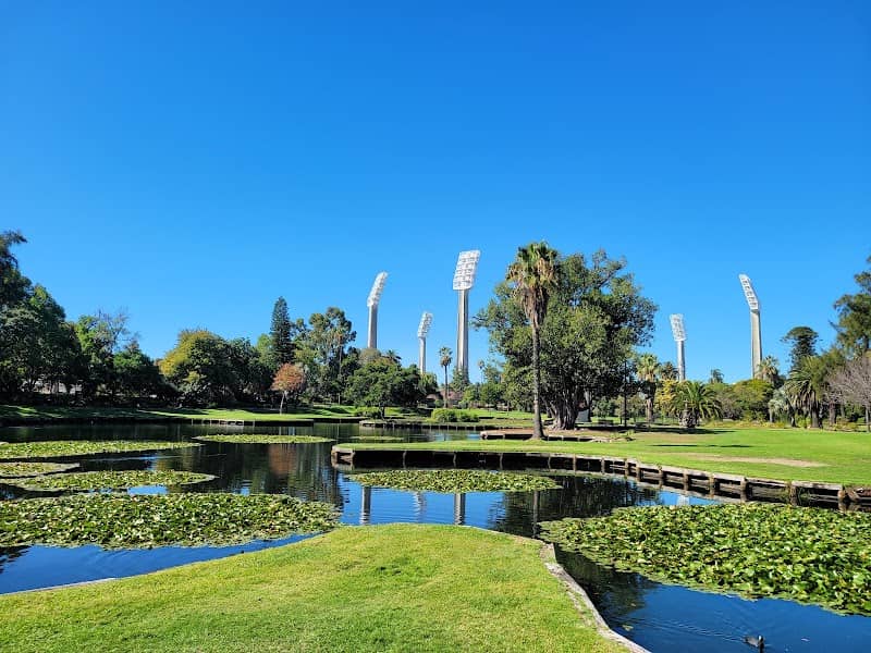 Queens Gardens - Image 2