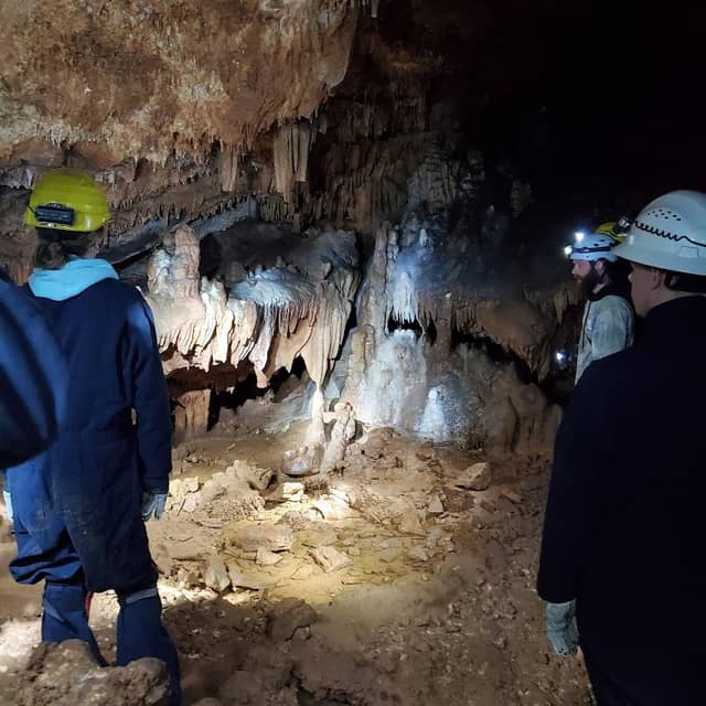 Fountain Cave Adventure Tours - Image 2