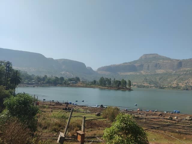 Anjaneri lake Wall - Image 1