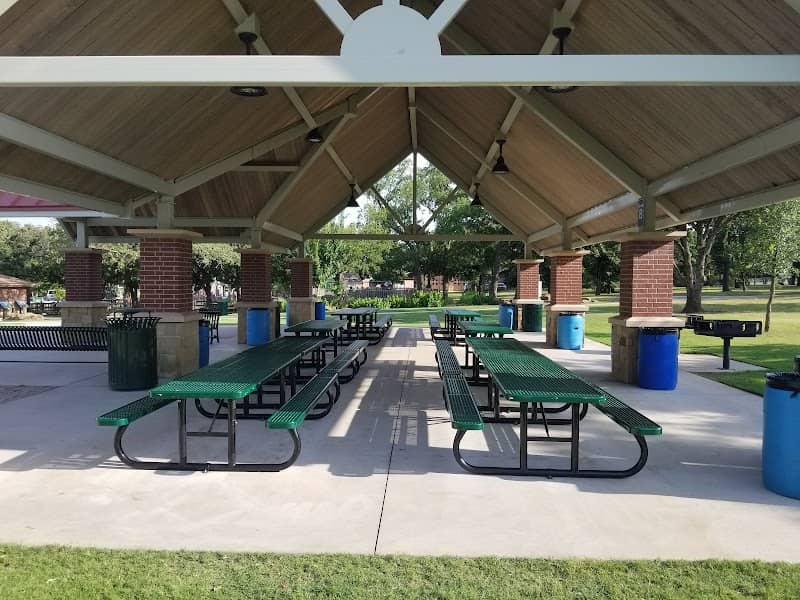 Pavillion - Image 1