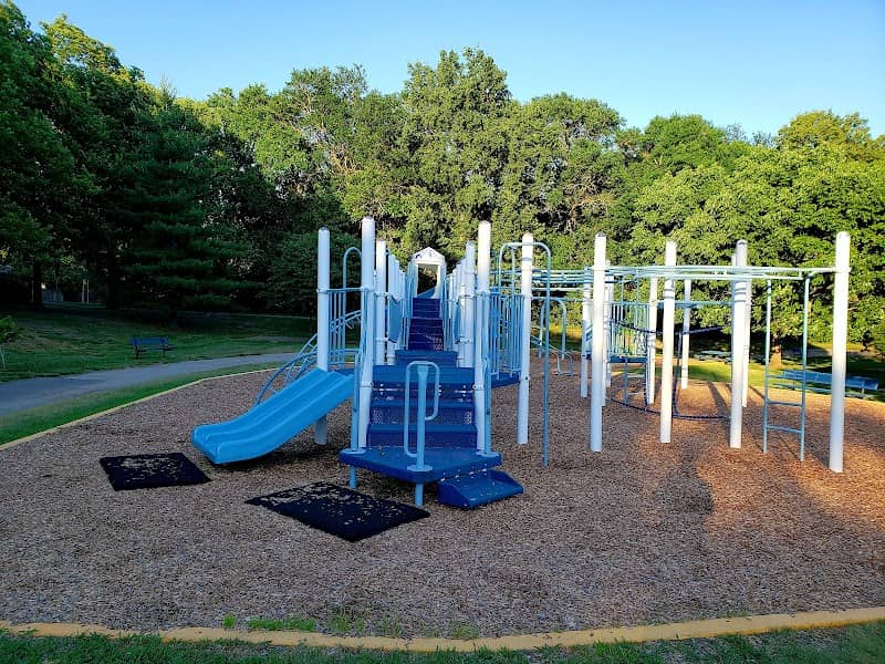 Broadmoor Park - Image 1