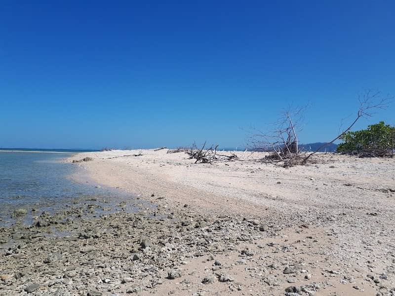 Pakarang Cape - Image 1