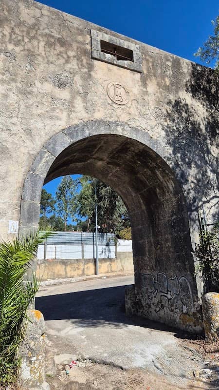 Troço do Aqueduto das Águas Livres em Almargem do Bispo - Image 1