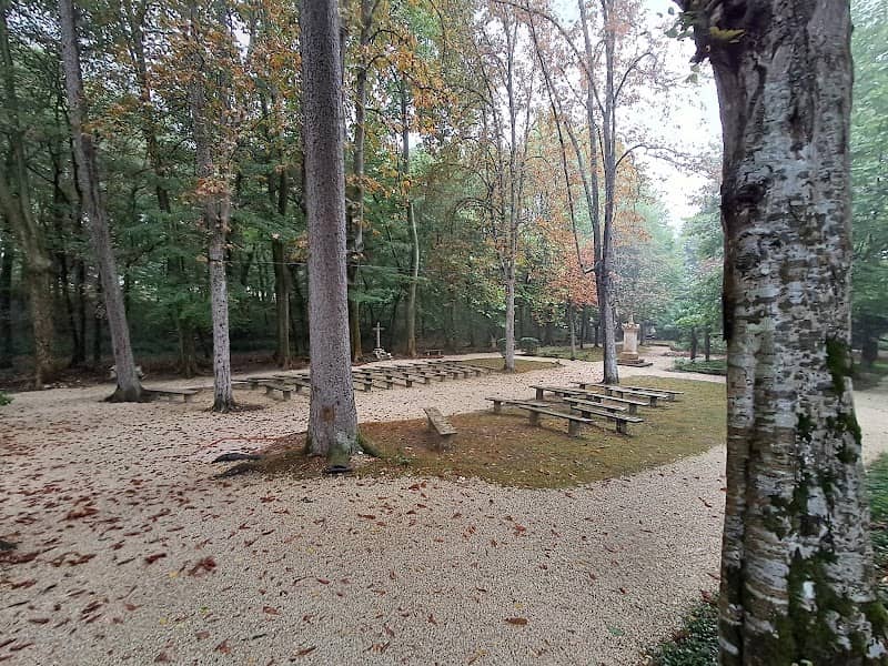 La fontaine de Notre-Dame-De-Tonneteau à Gondrin - Image 1