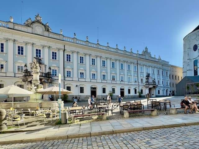 Residenzplatz - Image 1