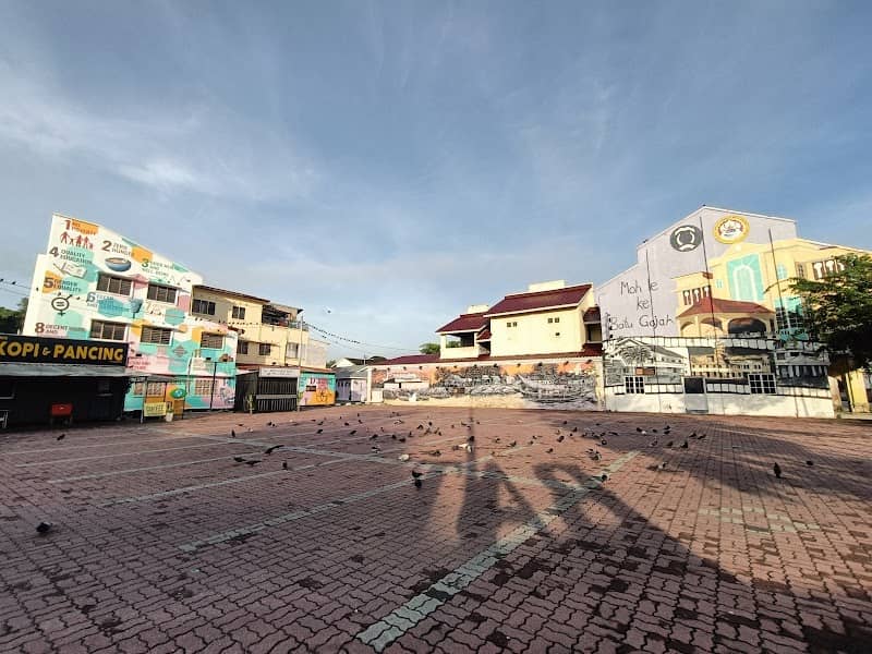 Batu Gajah - Image 1