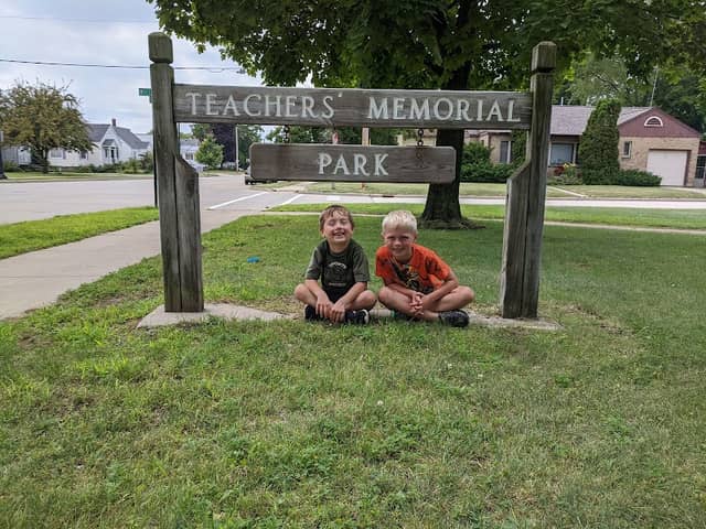 Teachers Memorial Park - Image 1