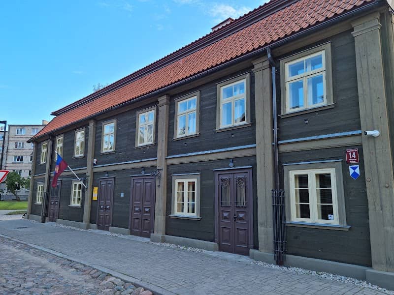 Old Town street Quarter - Image 1