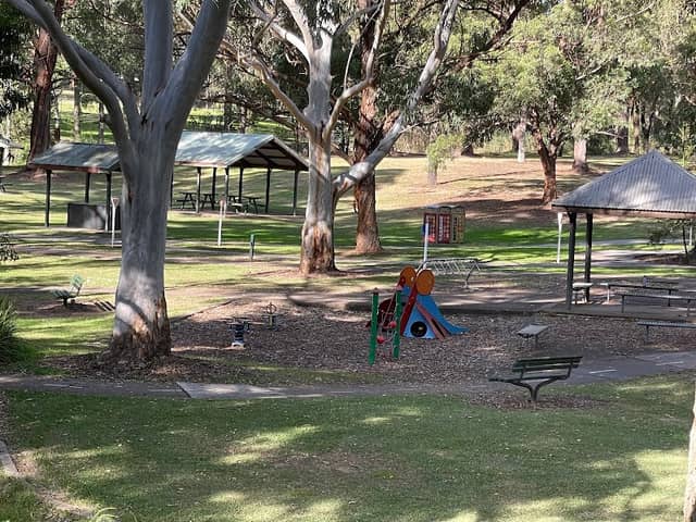 Crestwood Parks - Image 1