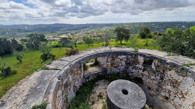 Miradouro do moinho de São Vicente, Paderne - Image 1