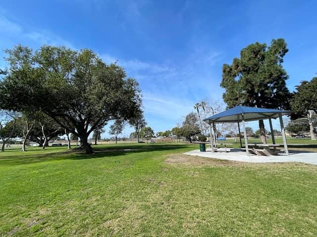 Garden Grove Park - Image 2