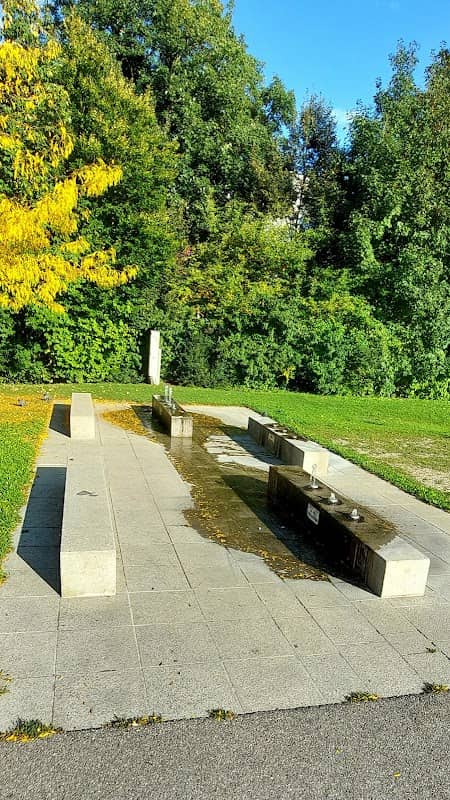Brunnen Landschaftspark Bindermichl-Spallerhof - Image 1