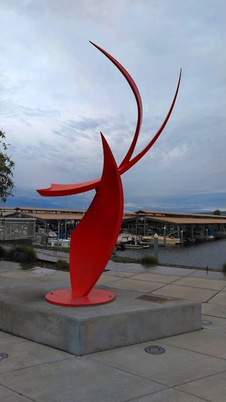 Red Squid Sculpture - Image 1