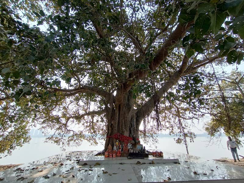 Shiv Ghat - Image 2