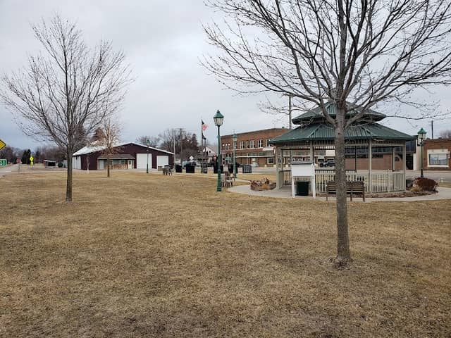 Central Square - Lester Prairie - Image 1