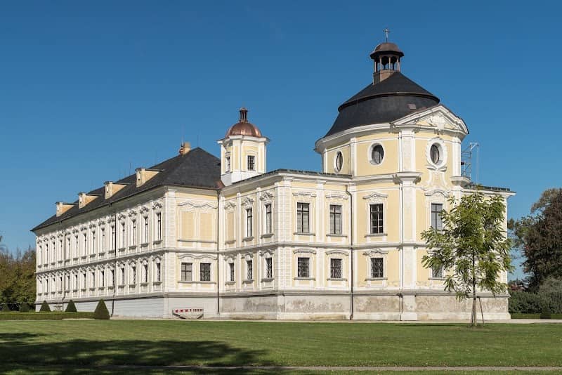 Zámecké muzeum Kravaře - Image 1