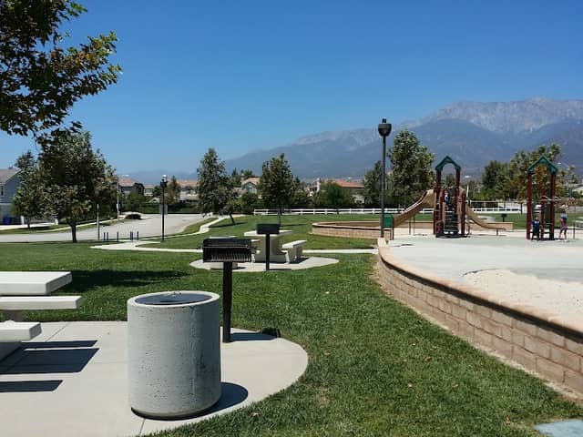 Olive Grove Park - Image 5